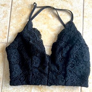 women crochet black halter top